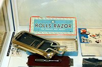 Ausstellung &quotFaszination Bart"
Erffnung am 19. Mrz 2004 im Leinfelder Haus in Leinfelden durch Oberbrgermeister Roland Klenk und Jrgen Burkhardt, Prsident und &quotAusstellungsmacher" von Bart & Kultur Club &quotBelle Moustache" e.V